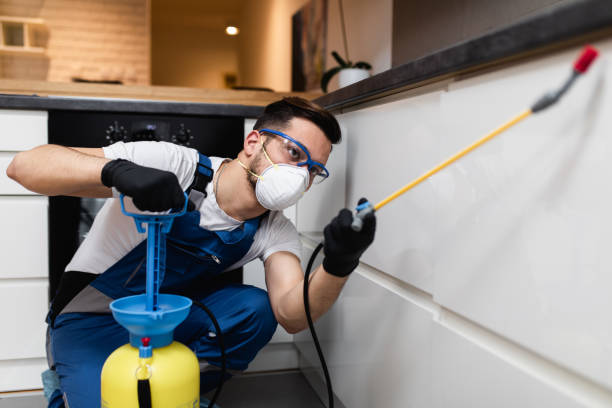 Best Exterminator Services  in Naples Park, FL